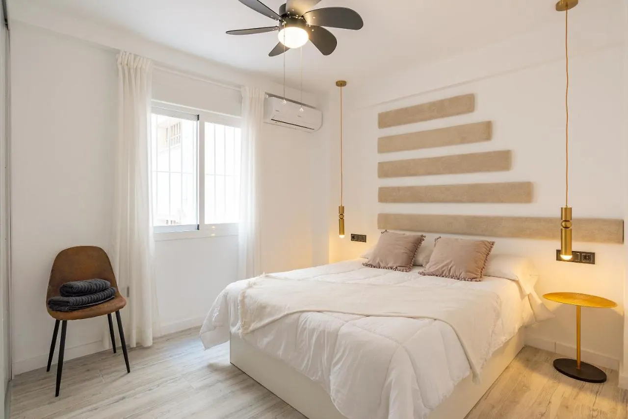 Nuevo Estacion Central Playa 3 Dorm Ac Málaga Spanien